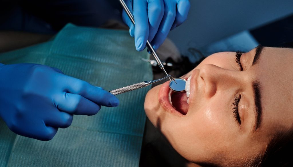 what is an oral cancer screening?