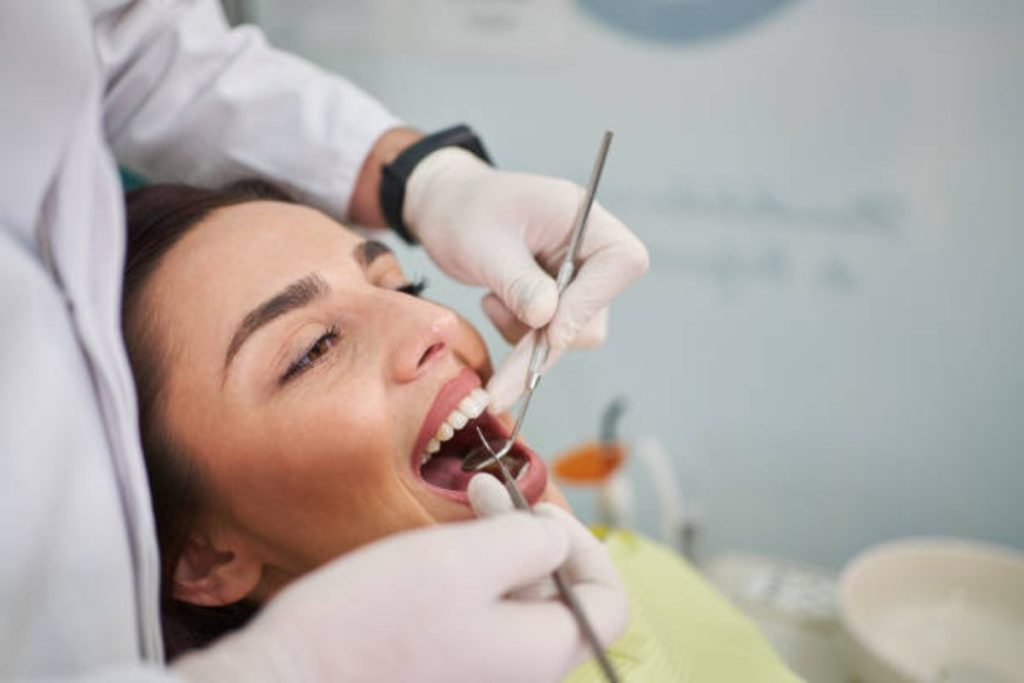 how to maintain healthy teeth and gums